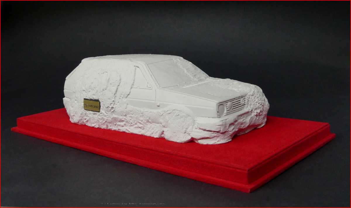 1:18 VW GOLF MK2 GTI WörtherSee Stein Dekmal  [Legendär] inkl. Alcantara Edel Vitrine